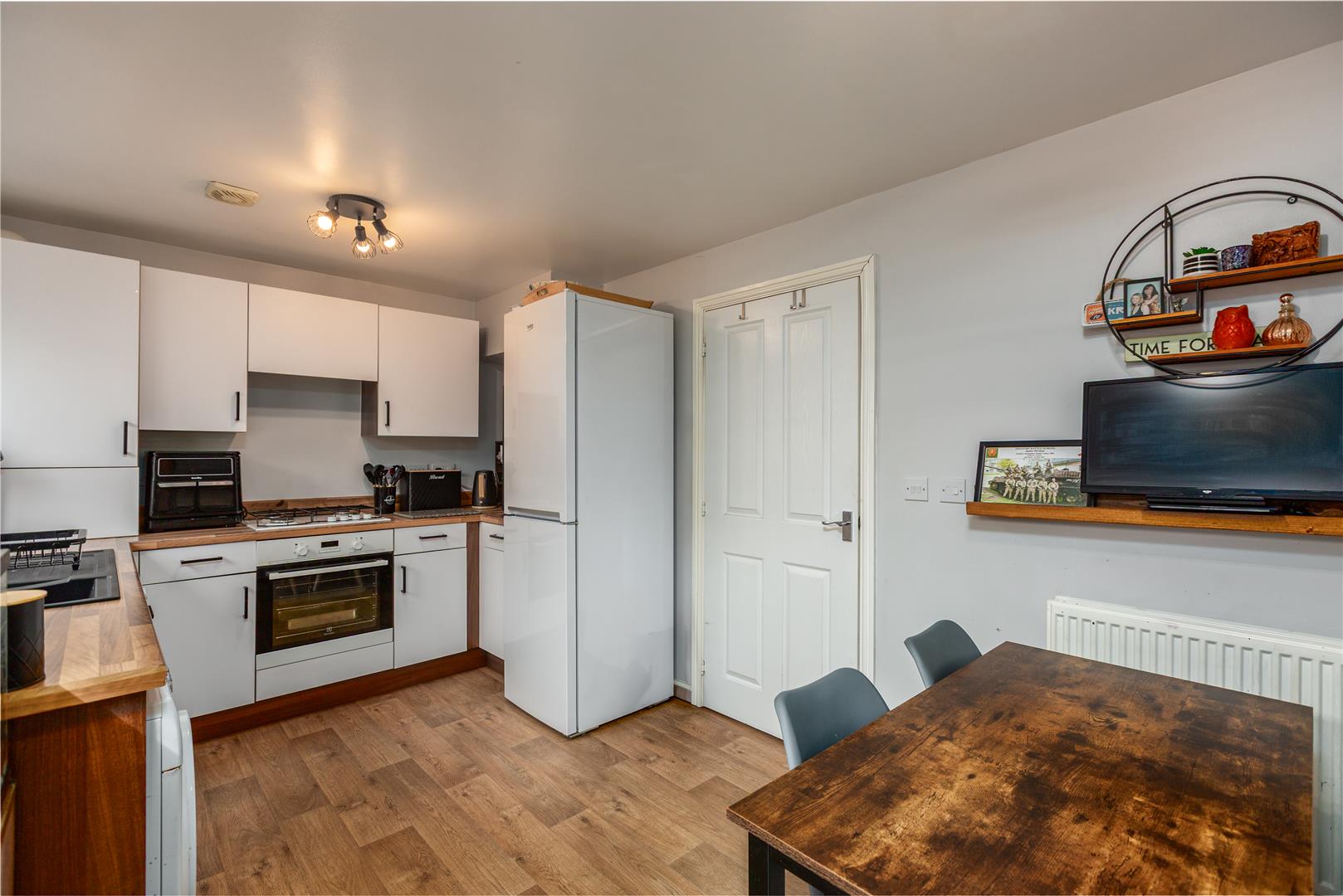 Heol Waungron, Carway, Kidwelly, SA17 4HY